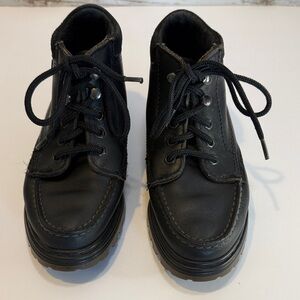 Eastland Boots Black Leather Ankle Lace Up Two Eyelets Women Size 6 Vintage EUC